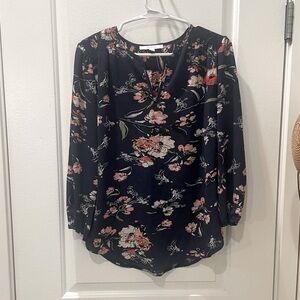 NEW…Fun2Fun Navy Floral V-Neck Blouse